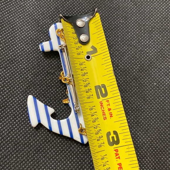 Vintage Nautical boat Anchor brooch - Picture 3 of 3